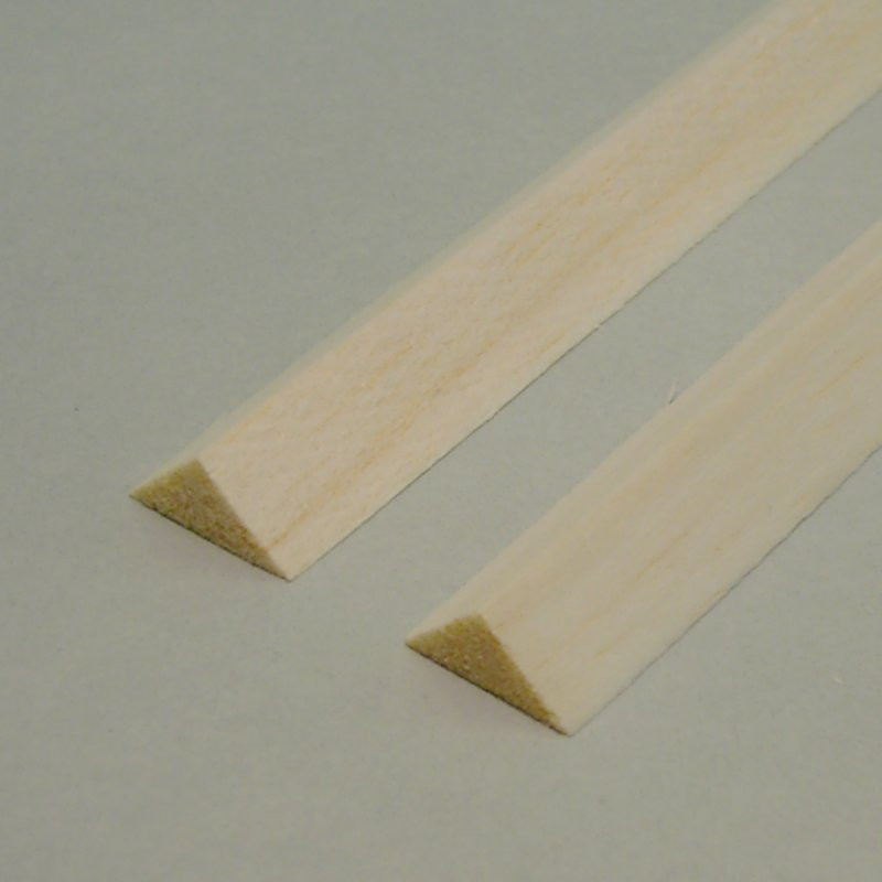 Balsa - Listello triangolare mm.  6 x  6 x 1000